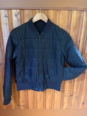 Lululemon reversible Black Quilted Bomber Jacket - Classic Lightweight Coat